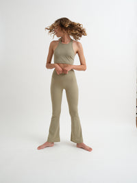 High-Rise Flared Legging - Marzapane