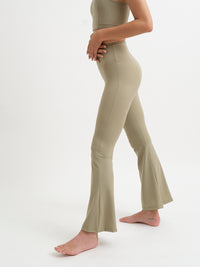 High-Rise Flared Legging - Marzapane